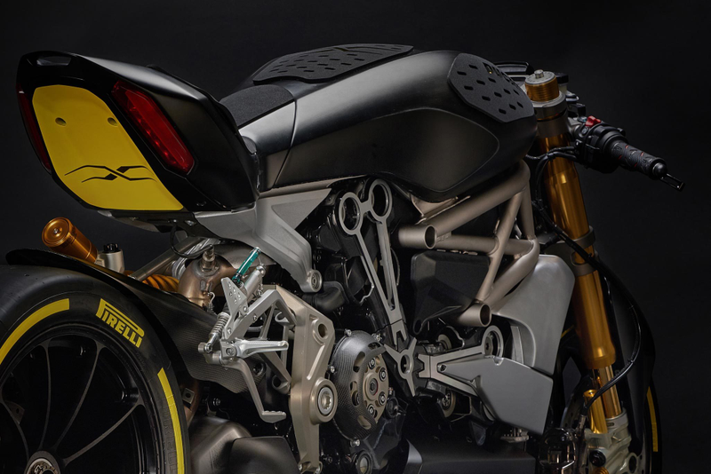 Illustration for article titled The Ducati 'draXter' XDiavel Concept Is A Vicious Nightmare Of A Sport Cruiser